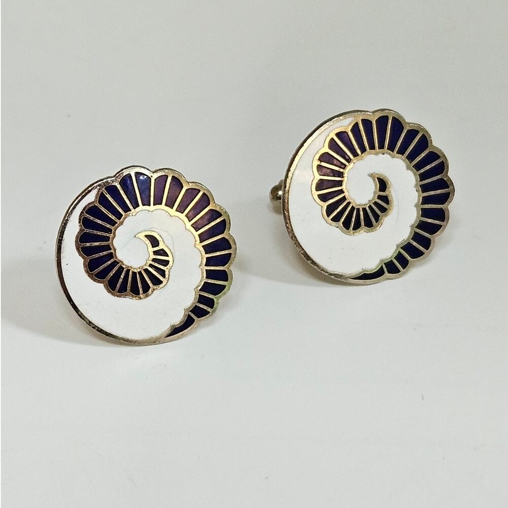 Vintage MCM Japanese Blue & White Enamel Spiral Cufflinks | Mod Nautilus Shell
